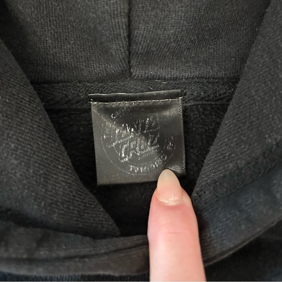 Vintage Santa Cruz Skateboards Hoodie with Logo - Picture 3 of 6